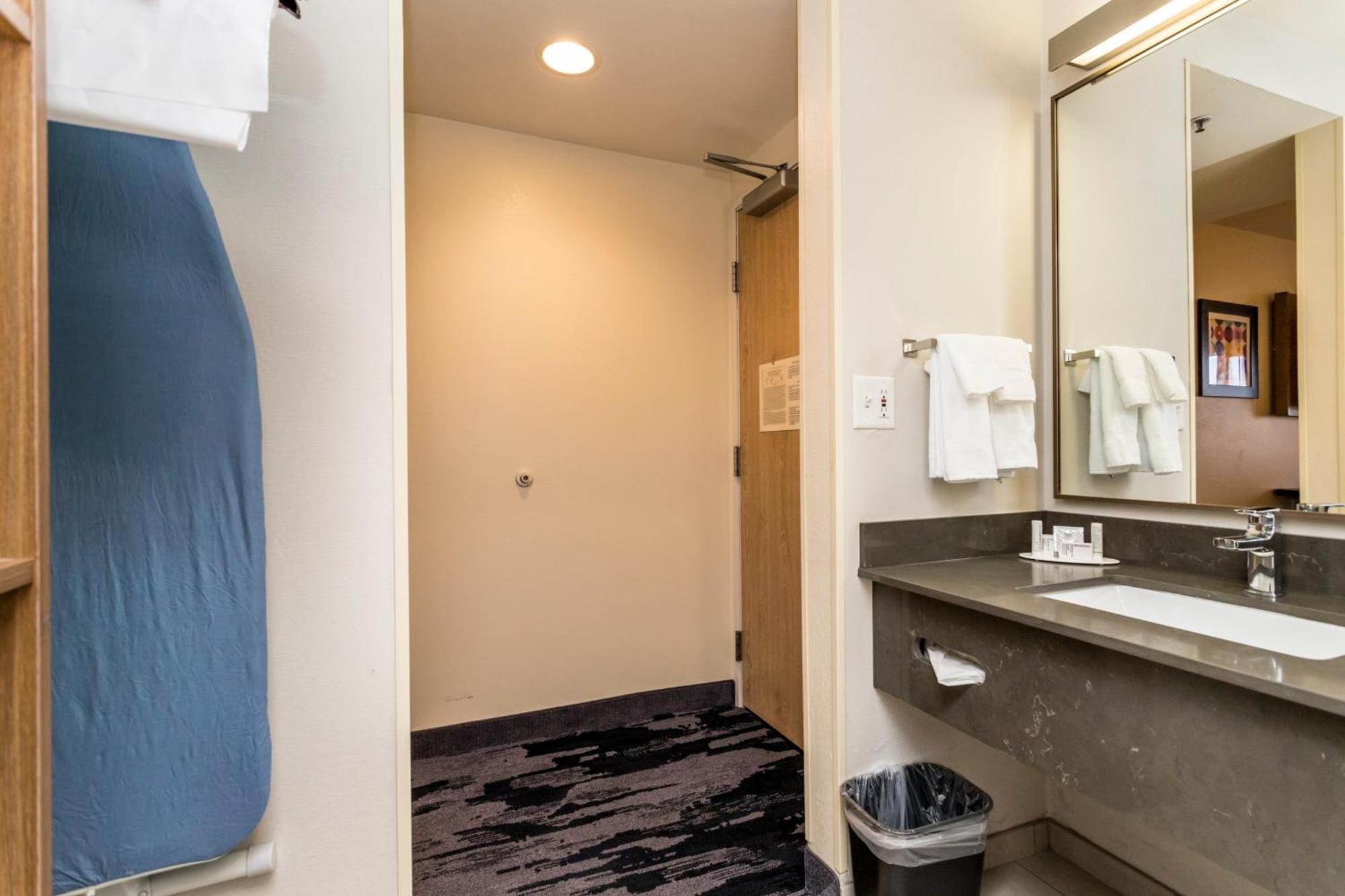 Fairfield Inn Сейнт Джордж Екстериор снимка